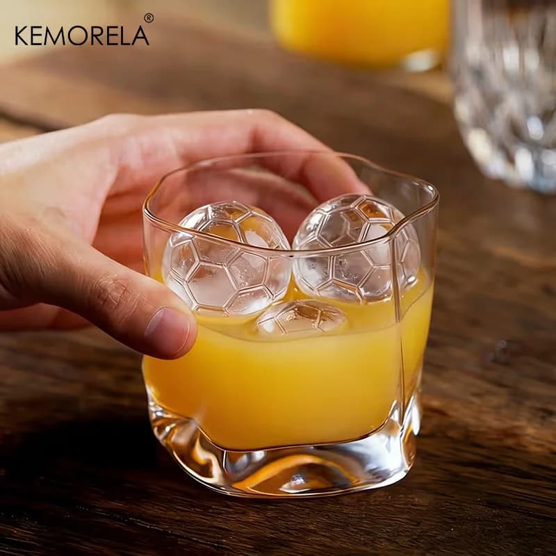 Khay làm đá khuôn bóng đá 9 lỗ có nắp
