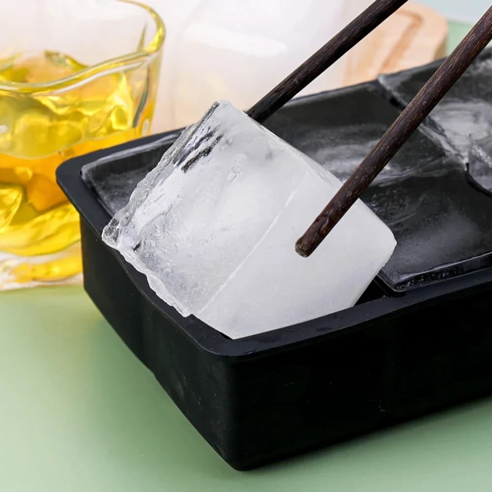 Khay làm đá vuông lớn