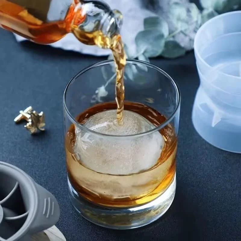 Bộ 2 khuôn làm đá hình khúc côn cầu tròn