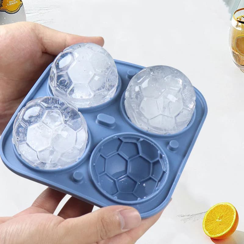Khay làm đá bóng bầu dục 4 ngăn kèm nắp