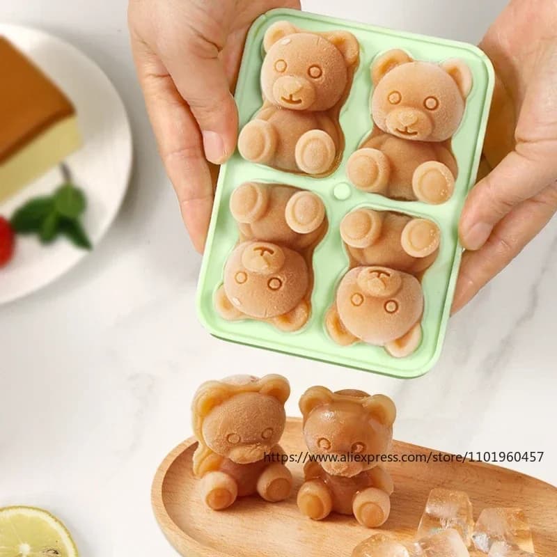 Khuôn đá hình gấu có phễu
